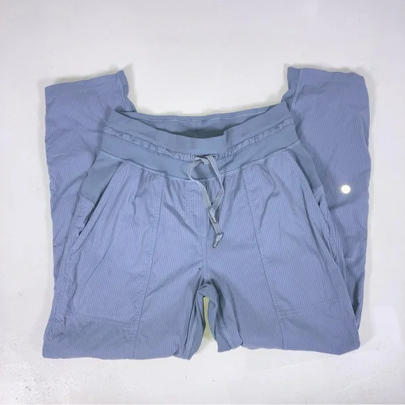 Lululemon Dance Studio Mid-Rise Full Length Jogger Light Blue Women's Size 4 Gym - Picture 4 of 16